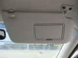 運転席バニティミラー付サンバイザー