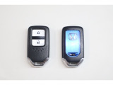 スマートキーはカバンの中やポケットに携帯するだけでドアロックの開閉・エンジンスタートが可能です!
