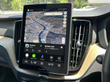 ボルボGoogleナビ。車が単独でネットにつながっている為、便利です。目的地の設定・曲の選曲・エアコンの温度設定等おおよその事は音声で話しかけるだけです。