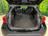 普段のお買い物や通勤、送迎等に十分な荷室スペースを確保しております。セカンドシートを倒すと、大きな荷物の積載も可能です♪