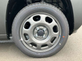 純正ホイールを装着しております。車両に関してのご質問は、スタッフまでお気軽にお問合せ下さい!TEL:0439-88-6662