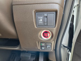 運転席からスイッチ1つでスライドドアを操作でき、荷物を持った方やお子様お年寄りの乗降りがとても楽になります♪