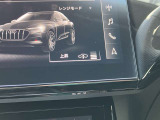 ドライブセレクト装備 パワーステアリング、エンジン、トランスミッションなどの特性をスイッチ一つで切り替え可能。ドライバーの好みに合わせてドライブを楽しんでいただけます。