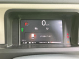 見やすいメーターパネルは、運転中の視認性を確保。必要な情報をスムーズに確認できます。