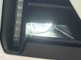 ディラーオプションのLEDフォグランプがついています。 LEDの明るい光が霧の発生や悪天候時に視界確保をサポートします!