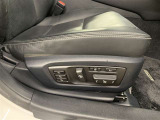 パワーシート搭載、微妙な調整が手軽にでき、ピッタリのポジションで運転することが可能です。