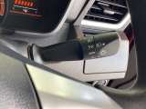 【オートライト(AUTO)】外の明るさをシステムが感知して、自動でヘッドライトが点灯します。ヘッドライトつけ忘れを防ぐ便利機能です