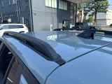 ルーフレール標準装備のためキャリアを装着し様々なアタッチメントが装着できます。