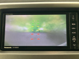 駐車や後退時の安全をサポート。後方視界を広げ、スムーズな運転操作をアシストします。