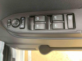 ダイハツ沼津販売の認定U-CARは新車メーカー保証に準じた1年間無償の「まごころ保証」が付いています。また認定車以外でも3ヶ月又は5000kmの保証が付いているのでリーズナブルなお車も安心です。