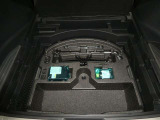 【車載工具】タイヤ交換には必需品ですね!万が一に役立つ工具です。緊急時に備え、使い方をしっかり覚えておきましょう。