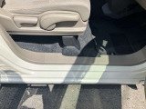 入庫した車両は美装斑がクリーニング☆専用洗剤や機械を使います。 安い!!でも綺麗をモットーに内外装ともに魂を込めて仕上げています