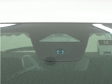 ◆Honda SENSING◆ カメラ等装置で精度の高い検知能力を発揮、安全運転を支援します。ステアリング上のコントローラーに注目!