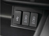 ◆USBチャージャー◆使いやすい場所に装備されています。