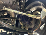 お車を安心してお乗りいただく為には、足回りの定期点検が欠かせません。サービスサポート(有償保証)では無料点検もご提供しており、安心のカーライフをお過ごしいただけるサポート体制が整っています。
