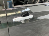 品質へのこだわり!フロアマットやシートなど車内をキレイに清掃し、ニオイや汚れなどを徹底的にクリーニングしてもらっております。室内はピカピカです☆