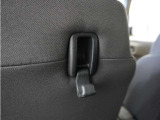 ◆フック◆ちょっとした買い物の袋を吊り下げたり、ゴミ袋を吊り下げられるコンビニフックがあり車内を転がらず便利です!