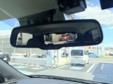自動防眩ルームミラー!カメラボタンを押すと左側とナビ画面にに360度カメラが起動します!