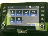 操作性も高く、スムーズなナビ操作と快適なオーディオ体験を実現。目的地設定や音楽再生も直感的に行えます。ドライブの相棒として頼りになります。