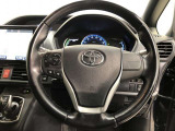 ハンドルは車を運転する上で、ずっと握っている重要なパーツです。手にフィットする物がいいですよね♪
