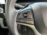 運転中、前方から目線をそらすことなくオーディオ等の操作が可能な便利機能もついています!!