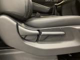 車が大好きなスタッフが心をこめて接客いたします。お客様一人一人のお車に対する思いや気持ちをうかがい、充実した時間が過ごせるよう努めます。