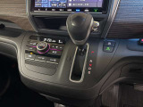 運転席センターに集約され操作性、デザイン性もいいです♪