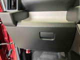 新車・中古車の販売だけでなく、メンテナンス(点検、車検、修理)、部品販売、レンタリース、JAF取扱い、損保(自動車保険) 各種保険代理店保険の加入などお車に関することに対応しております。