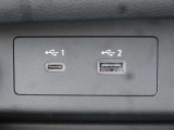 USBポート付き!