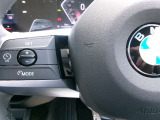 ハンドルの左部分は運転支援系のスイッチがついており、ハンドルから手を離さなくても設定ができるので、運転に支障をきたすことなく操作できます