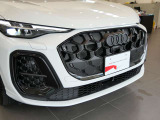 ダークAudiリングス&ブラックスタイリングパッケージ