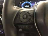 【ステアリングスイッチ】マルチインフォメーションディスプレイ内の表示切替や運転支援機能、オーディオなどの操作をステアリングから手を離さずに行うことができます。