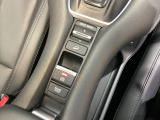 電子制御パーキングブレーキ。オートブレーキホールド機能を使えば、停車中にブレーキペダルから足を話しても停車状態が続きます。アクセルを踏めば自動解除され発進できます。