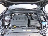 2000cc、直列4気筒DOHC16バルブICディーゼルターボエンジン