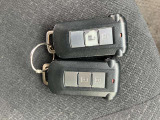 パワースライドドア対応スマートキー2個あります。
