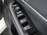◆パワーウィンドウスイッチ◆運転席から全席の窓の開閉操作を行うことが出来いつでも換気ができます!