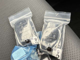ドアの開閉時、両手が荷物で塞がっている時はキーレスでのカギの解除が大変ですよね。スマートキーはポケットやバッグに入れておけば、ノブに触れただけでロックの解除が可能です。とても便利な機能です。