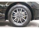 モデューロのアルミホイールが足元を飾ります!タイヤサイズは185/65R15です。