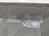 【ドライブレコーダー】ドライブレコーダー装備!走行中はもちろん、あおり運転や事故に遭遇した際、映像で記録し、万一のリスクに備えます。※記録用SDカードはお客様ご自身でご準備いただく必要があります。