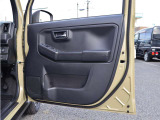 当社はピットがあり整備士も常駐してますので納車前整備・車検整備もお任せ下さい。
