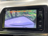 【バックカメラ】駐車時に後方がリアルタイム映像で確認できます。大型商業施設や立体駐車場での駐車時や、夜間のバック時に大活躍!運転スキルに関わらず、今や必須となった装備のひとつです!