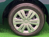 おしゃれは足元から♪純正フルホイールキャップ ☆安心のフロントベンチレーティドディスクブレーキ。