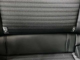 ISOFIXはシートベルトを使わずにカンタンにチャイルドシートとクルマの固定金具を連結する取付方法です