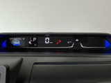 【メーターパネル】シンプルなデザインのメーターパネルは視認性が良く、必要な情報を運転手に分かりやすく伝えてくれます♪