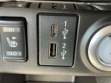 ◆USB電源ソケット(Type-C、Type-A)◆前席と後席(カバー付)に設置しております!