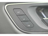 パワーシート搭載。微妙な調整が手軽にでき、ぴったりのポジションで運転することが可能です。