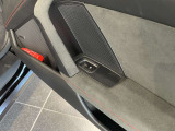 経験・知識豊富なセールススタッフと、熟練のサービススタッフがご案内致します。