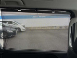 【サンシェード】直射日光を遮ることで車内温度の上昇を防ぎ紫外線もカットしてくれます!