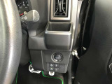 当店3階PDIセンターによる室内ルームクリーニング・除菌を全車に実施!オプションにてボディーコーティングも格安で施工致します★