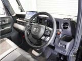 車両本体価格以外に必要な諸費用を含めたお支払総額を表示しています。車両本体価格は安いけれど諸費用が高い!!なんてことにならないよう購入に必要な金額=総額をご確認ください。